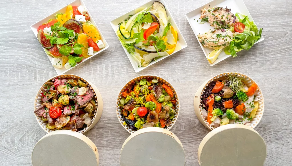 Plateaux repas à réchauffer tout frais livrés chez vous - Jardins d'epicure traiteur Paris