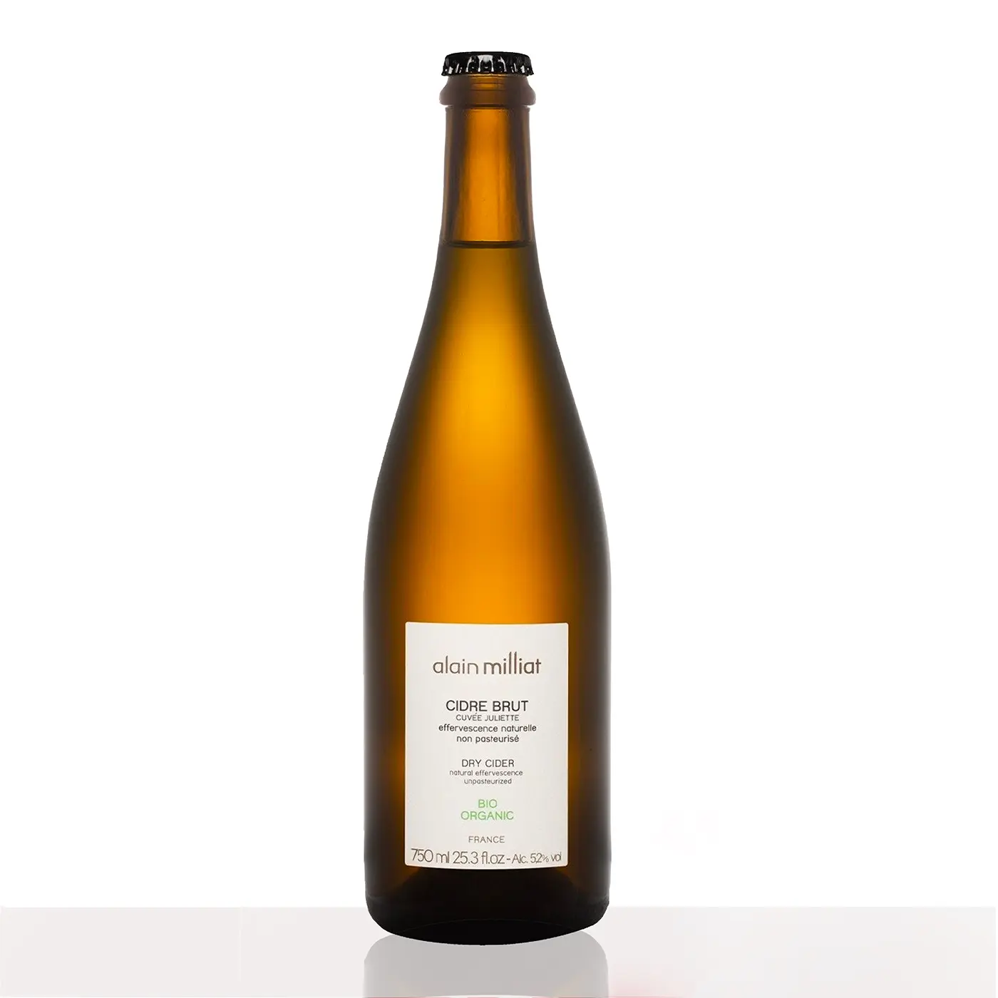 Bouteille de cidre brut Cuvée Juliette BIO 750ml Alain Milliat, disponible chez Jardins d'Épicure, élaborée avec des pommes biologiques et une effervescence naturelle.