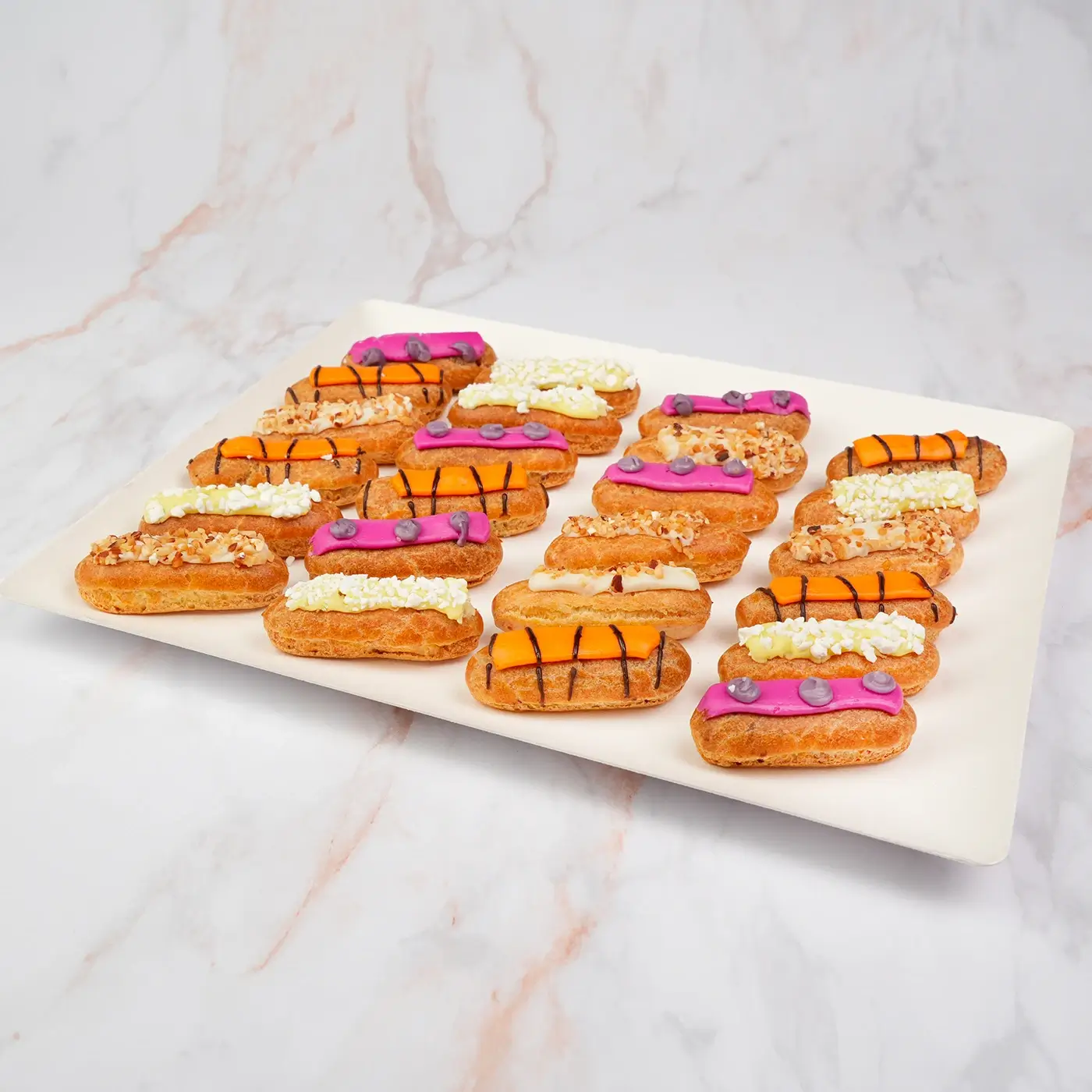 Plateau de mini éclairs sucrés Jardins d’Épicure