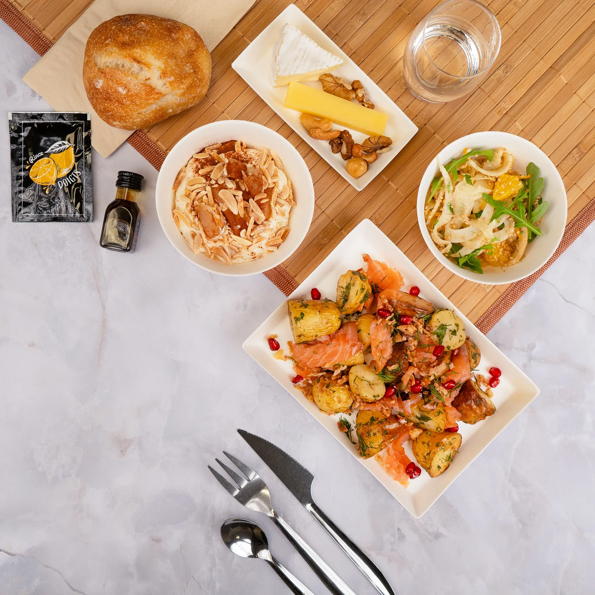 Plateau repas saumon fumé maison – Jardins d’Epicure Traiteur Paris & IDF