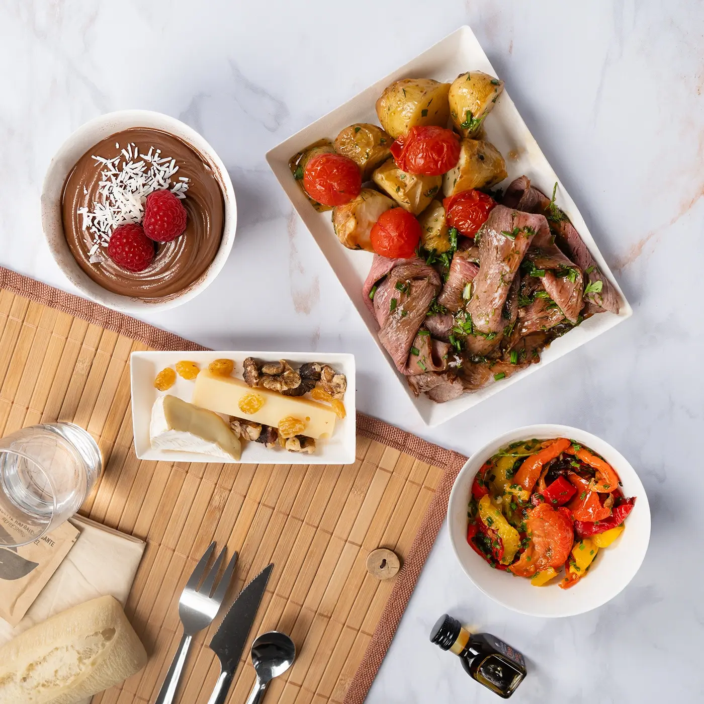 Plateau repas rôti de bœuf français persillé – Jardins d’Épicure Traiteur Paris & Île de France