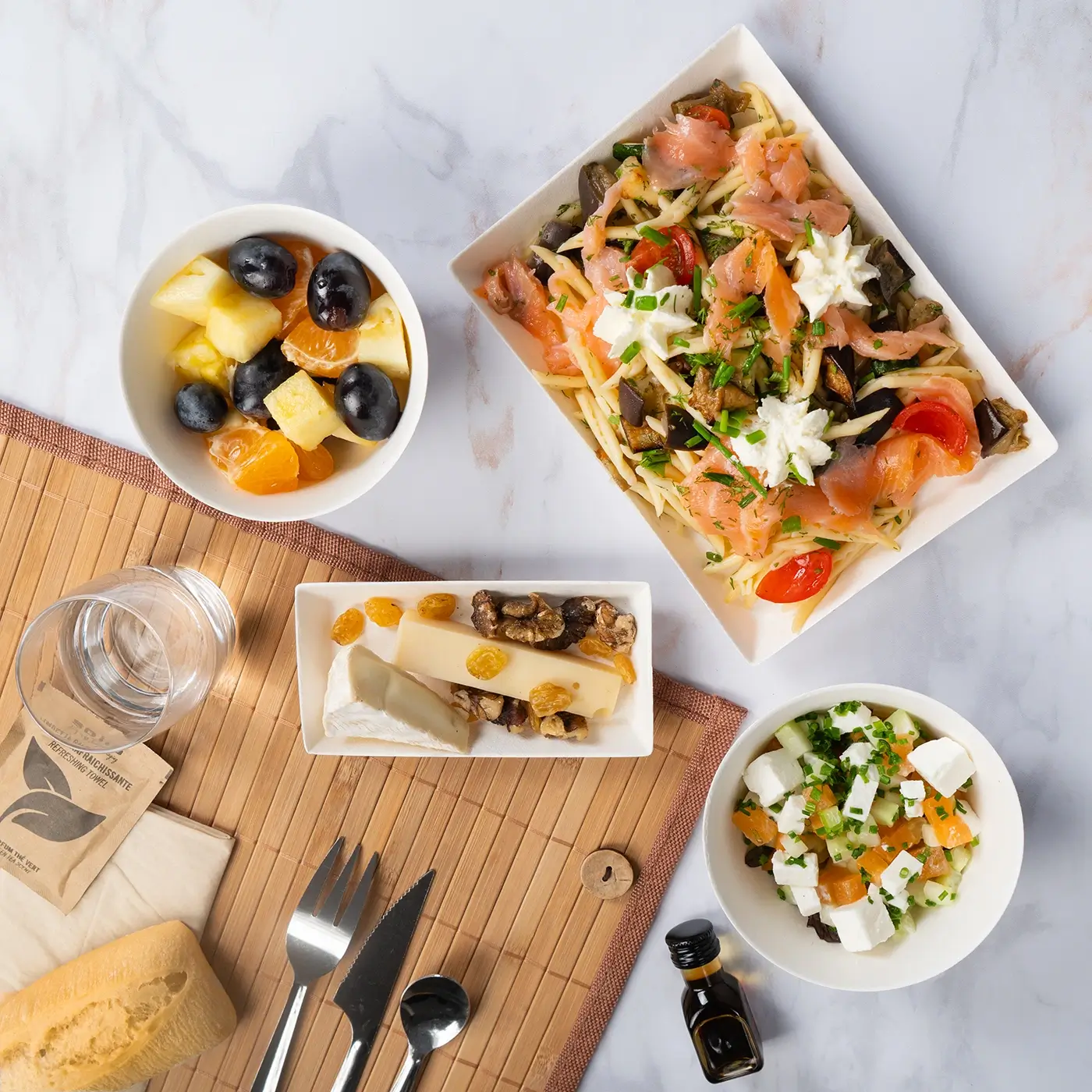 Plateau repas trofie au saumon fumé maison – Jardins d’Épicure Traiteur Paris & Île de France